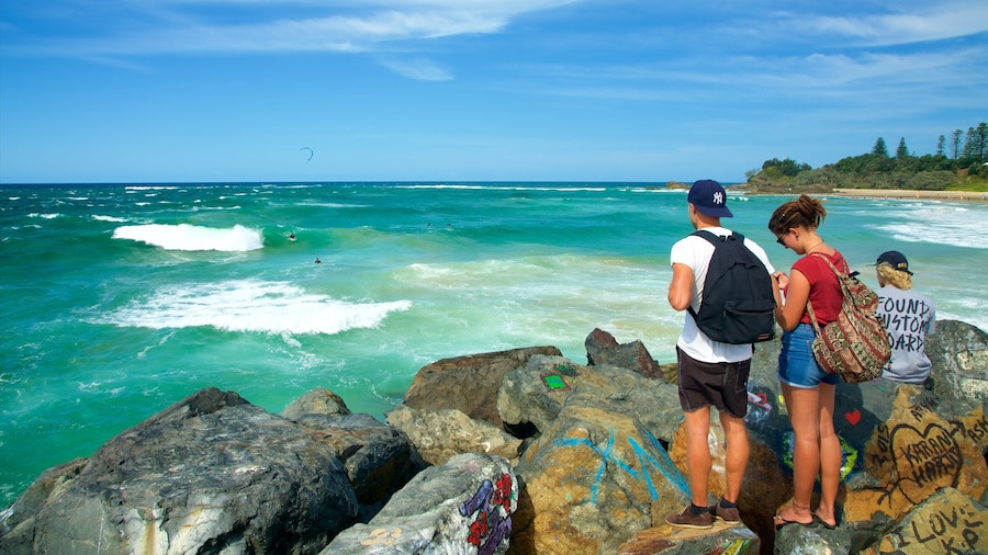Port Macquarie mettant en vedette surf, art en plein air et baie ou port