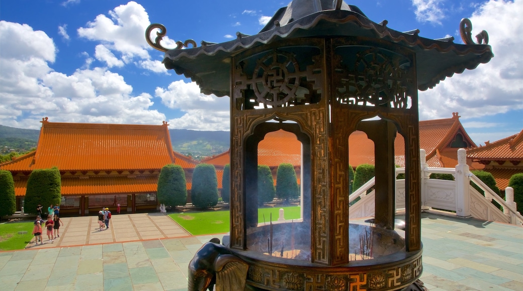 南天寺 呈现出 寺廟或宗教聖地
