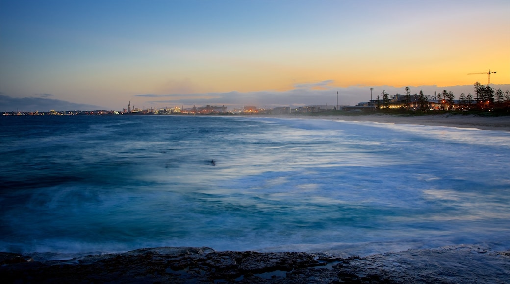 Wollongong South Beach caratteristiche di tramonto e neve