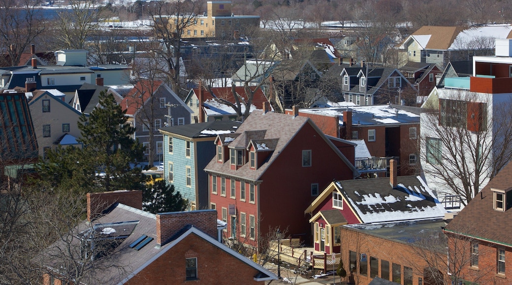 Charlottetown showing a city