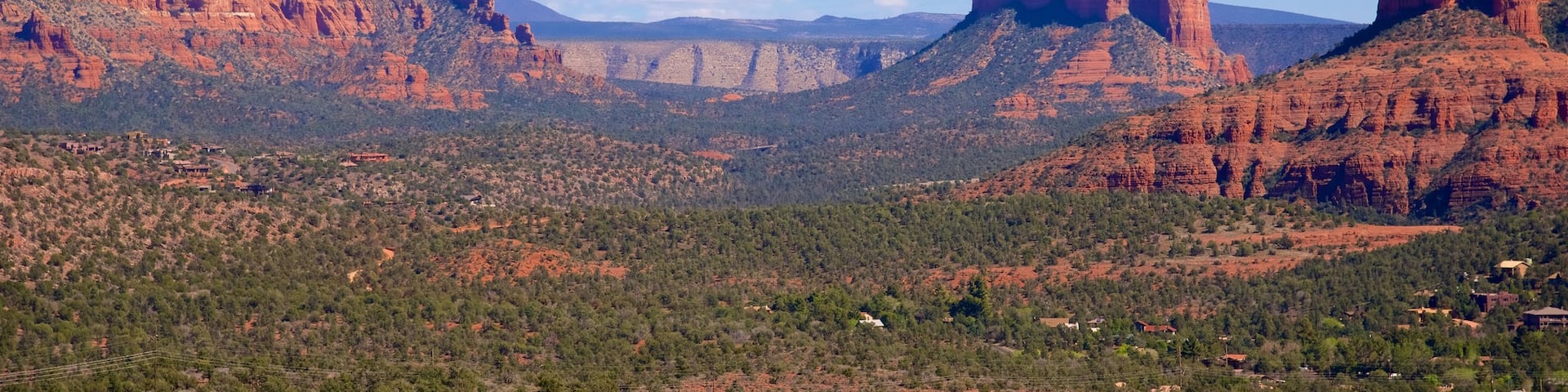 Sedona featuring a gorge or canyon, tranquil scenes and desert views