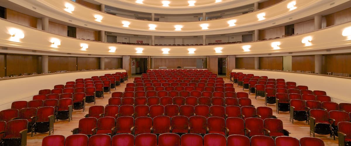 Mendoza featuring theatre scenes