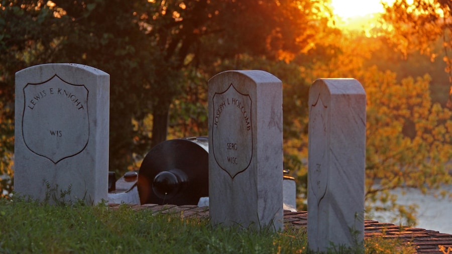 Shiloh National Military Park caratteristiche di tramonto e cimitero