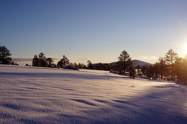 Sunset Crater qui includes montagnes