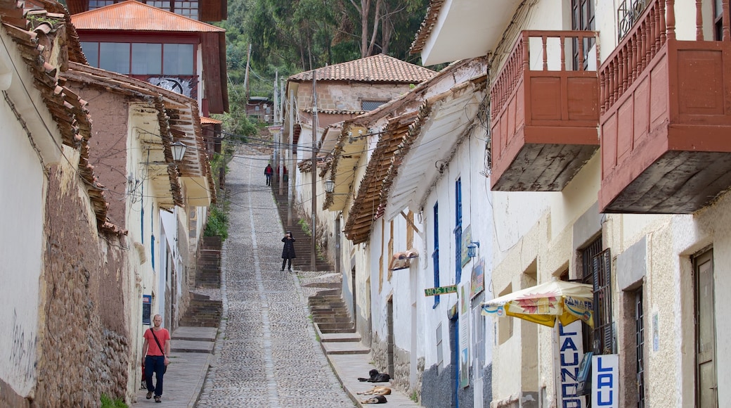 Cusco presenterar historiska element