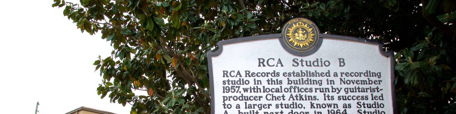 Nashville featuring signage