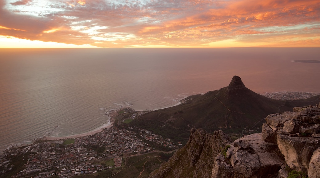 Lions Head que incluye una puesta de sol