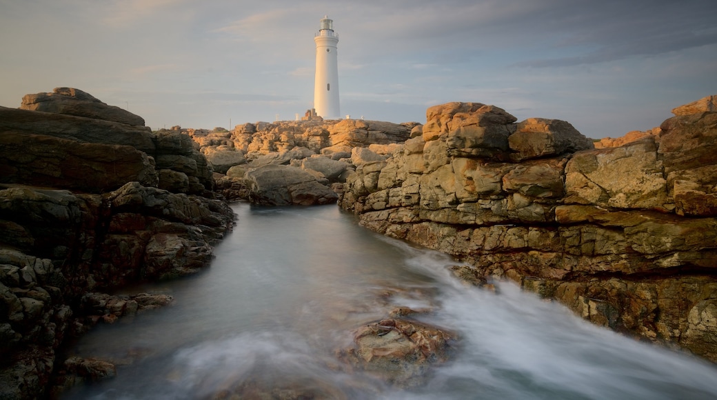 Seal Point Lighthouse featuring rugged coastline, a lighthouse and general coastal views