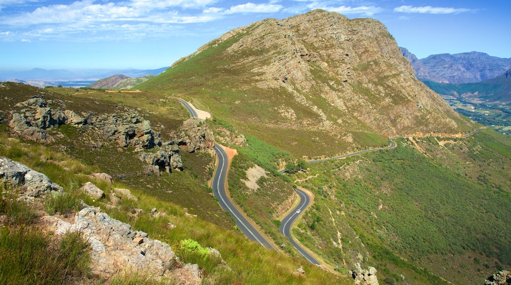 Franschhoek toont bergen, rondrijden en landschappen