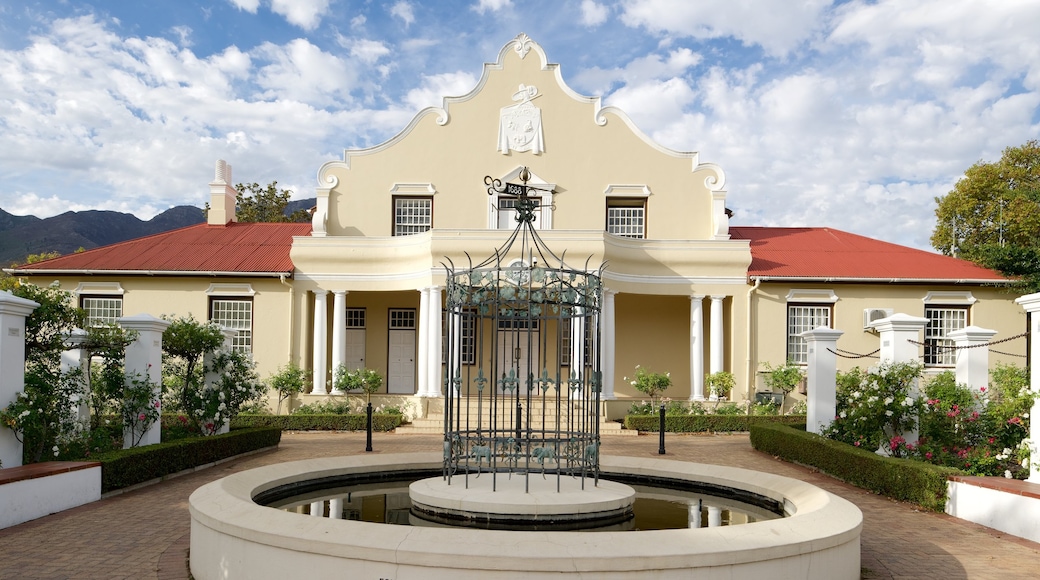 Franschhoek caracterizando um edifĂcio administrativo e arquitetura de patrimĂŽnio