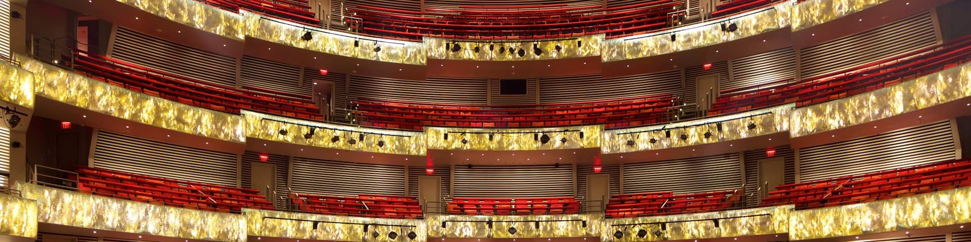 Kauffman Center for the Performing Arts mettant en vedette scÚnes de théùtre et vues intérieures