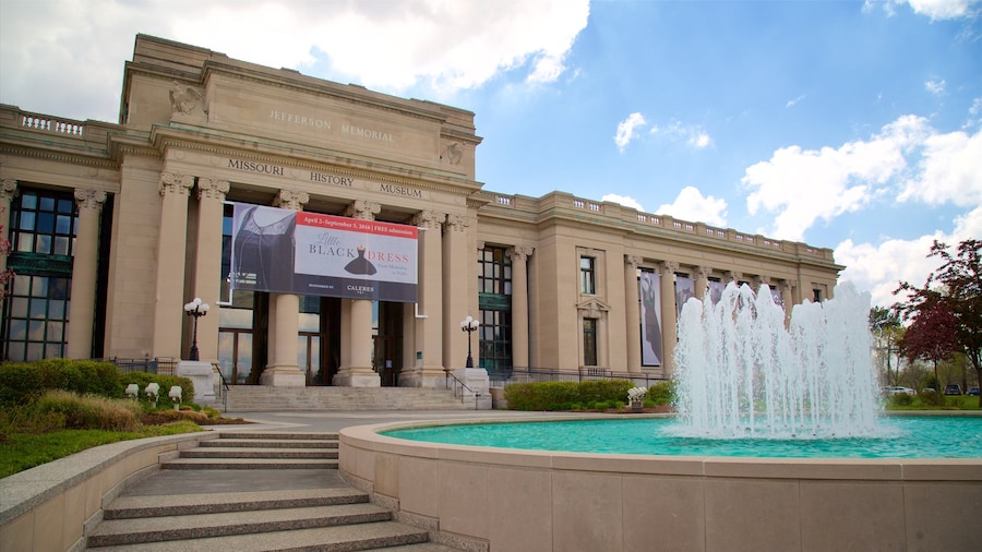 Missouri History Museum qui includes fontaine, patrimoine architectural et signalisation