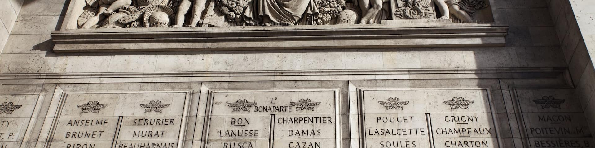 Arc de Triomphe showing a monument and interior views