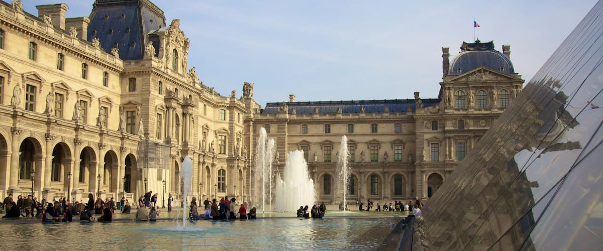 Ile-de-France das einen Springbrunnen, Stadt und Burg