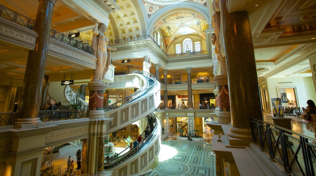 Las Vegas showing interior views