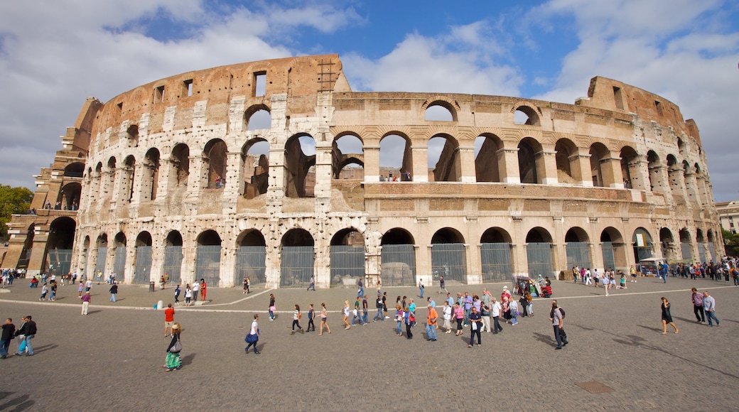 Coliseo en Centro de la ciudad de Roma | Expedia