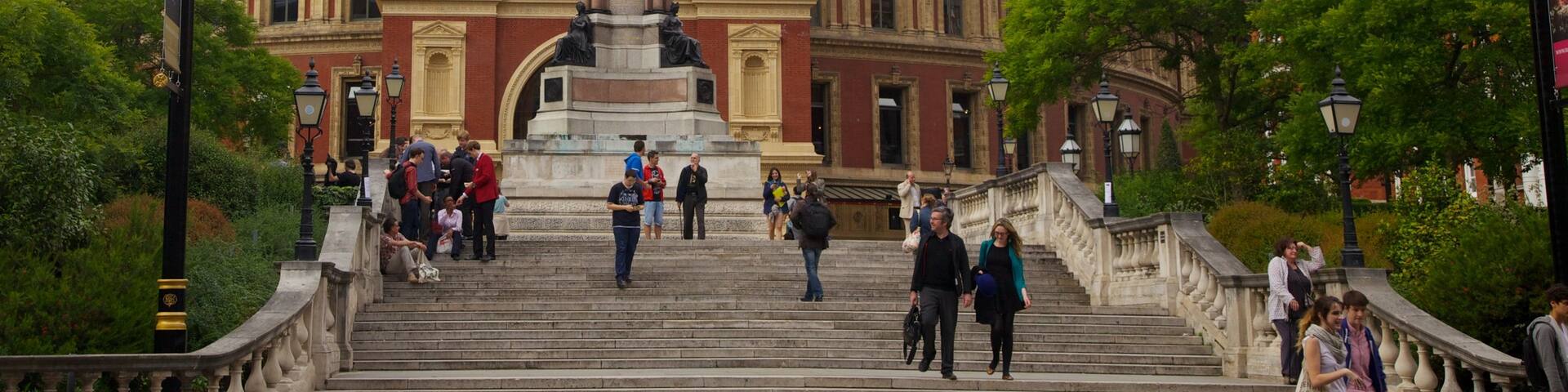 Royal Albert Hall que incluye una ciudad y patrimonio de arquitectura