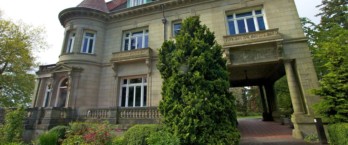 報業大享宅第 设有 遺跡建築, 花園 和 房屋