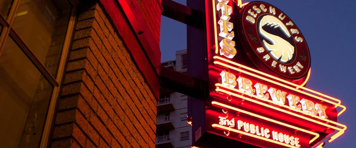 Binnenstad van Portland inclusief straten, een stad en bewegwijzering
