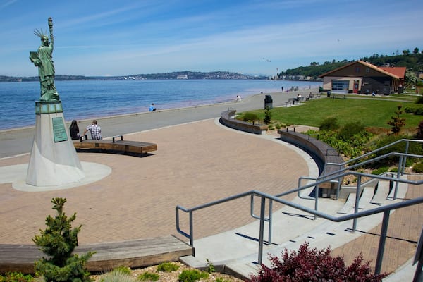 Seattle mit einem Statue oder Skulptur, Landschaften und Monument