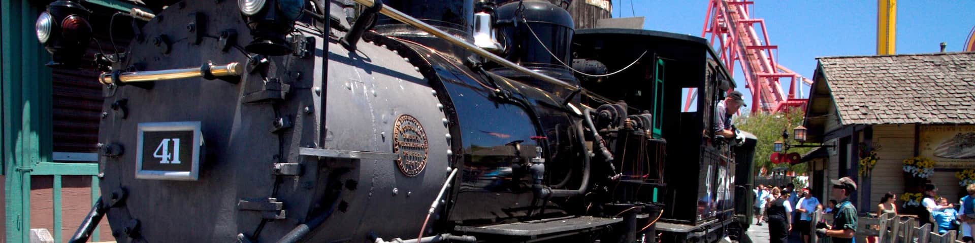 Knott\'s Berry Farm featuring rides and railway items