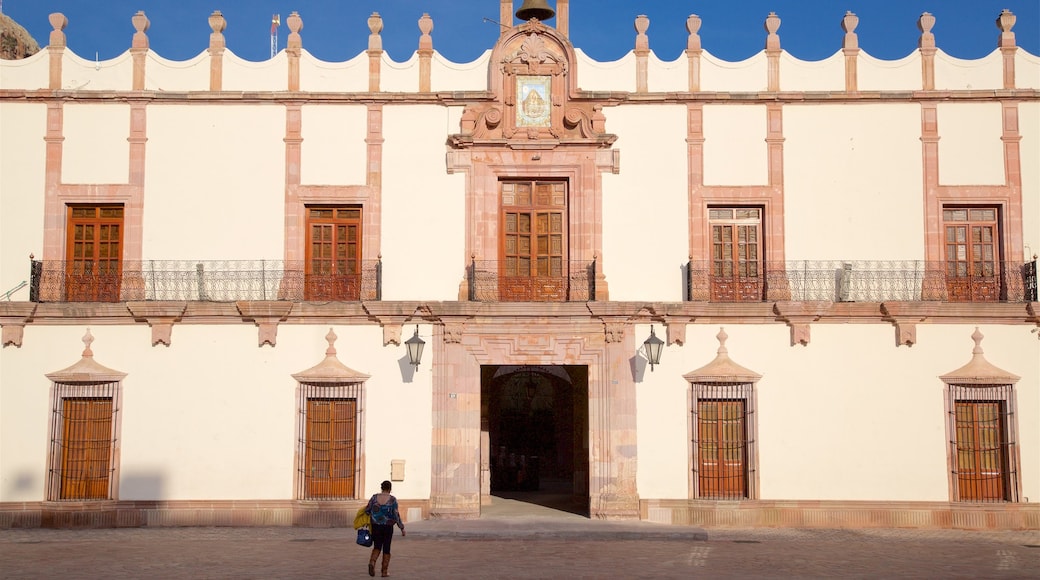 Zacatecas which includes heritage elements