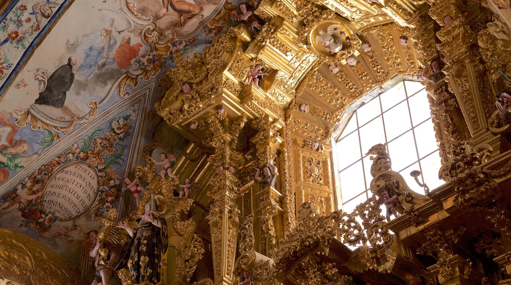 Tula de Allende caracterizando vistas internas, elementos de patrimônio e elementos religiosos