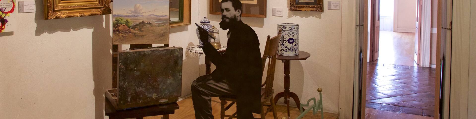 Toluca featuring interior views and art