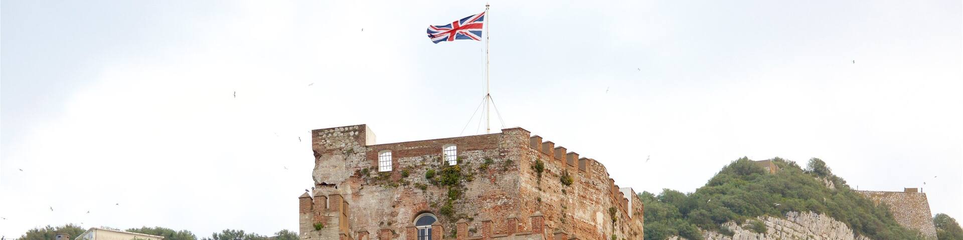 Moorish Castle showing tranquil scenes and heritage architecture
