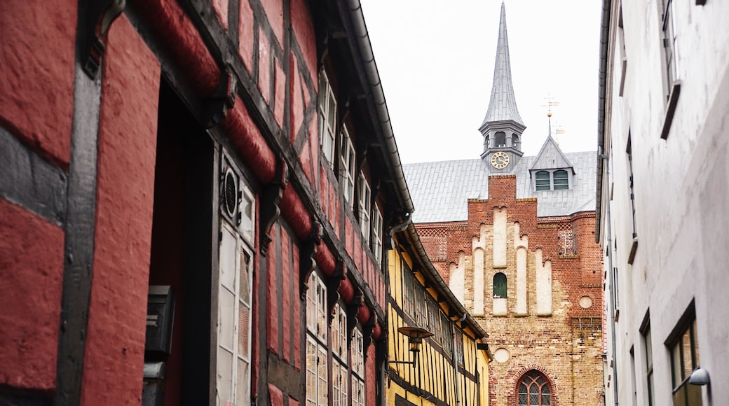 Photo provided by expedia