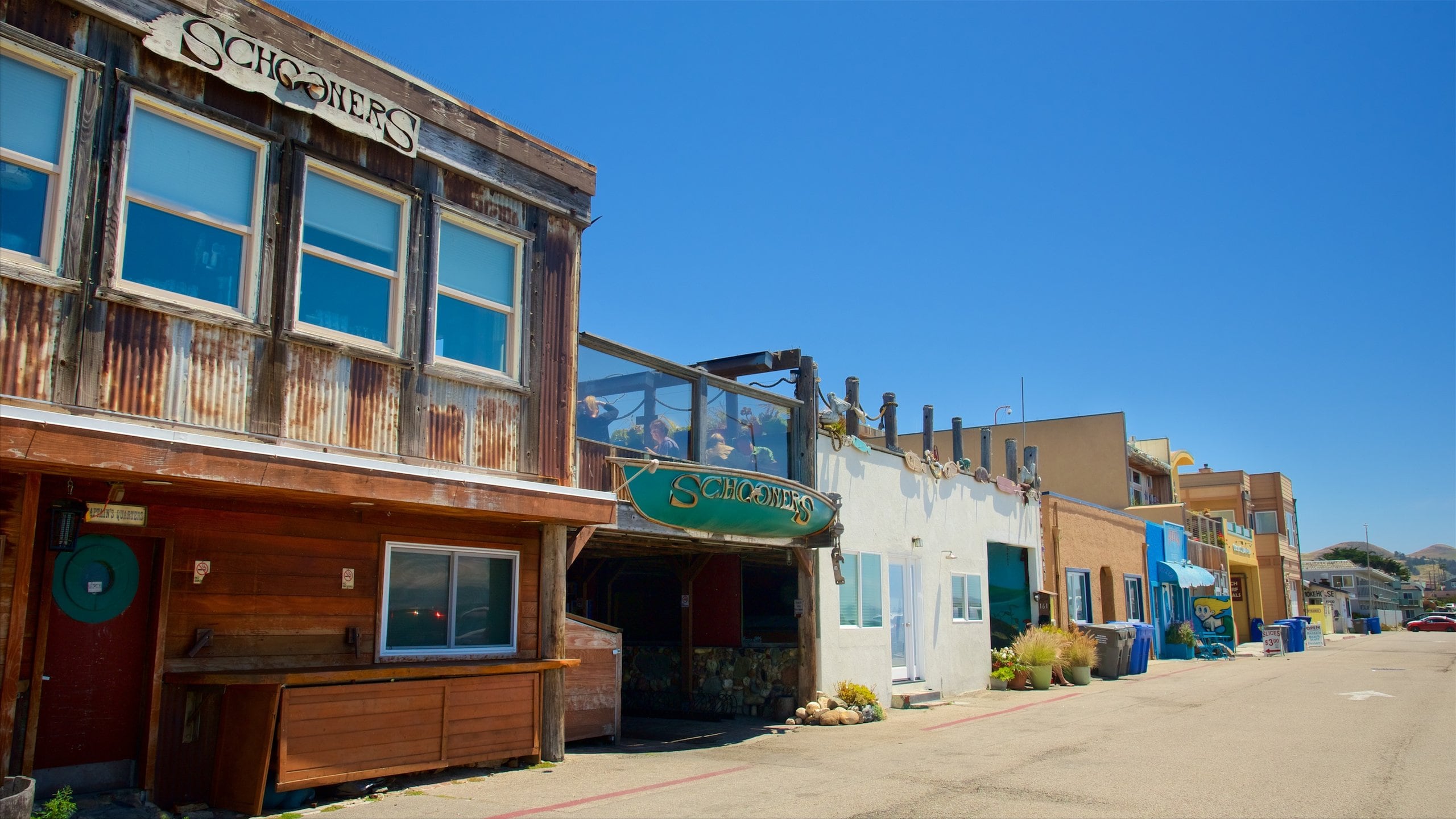 Cayucos which includes a small town or village