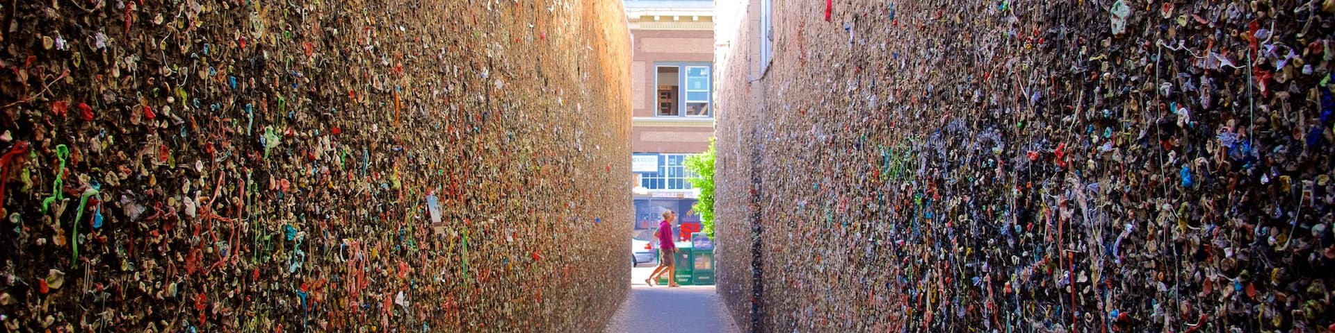 San Luis Obispo which includes outdoor art