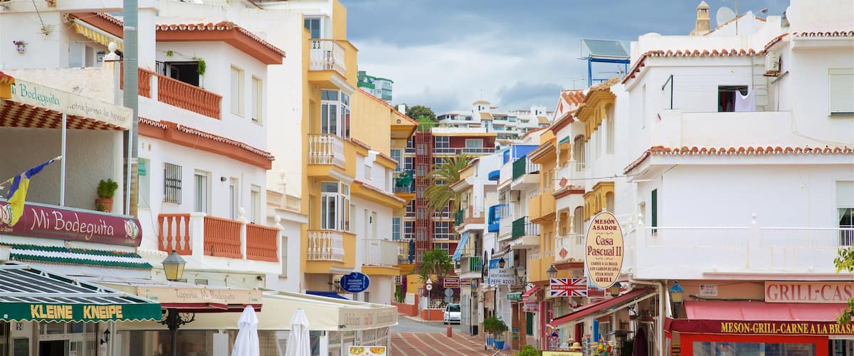 La Carihuela que incluye escenas urbanas