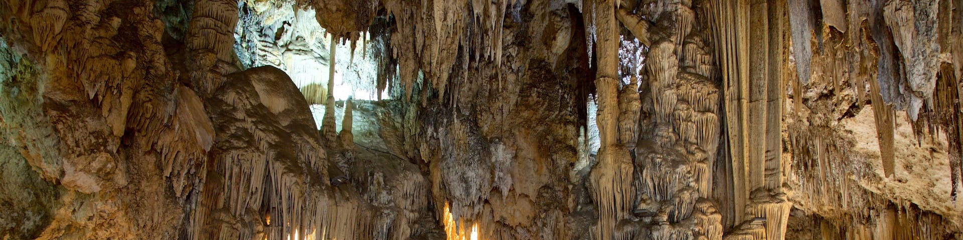 Nerja Caves which includes caves