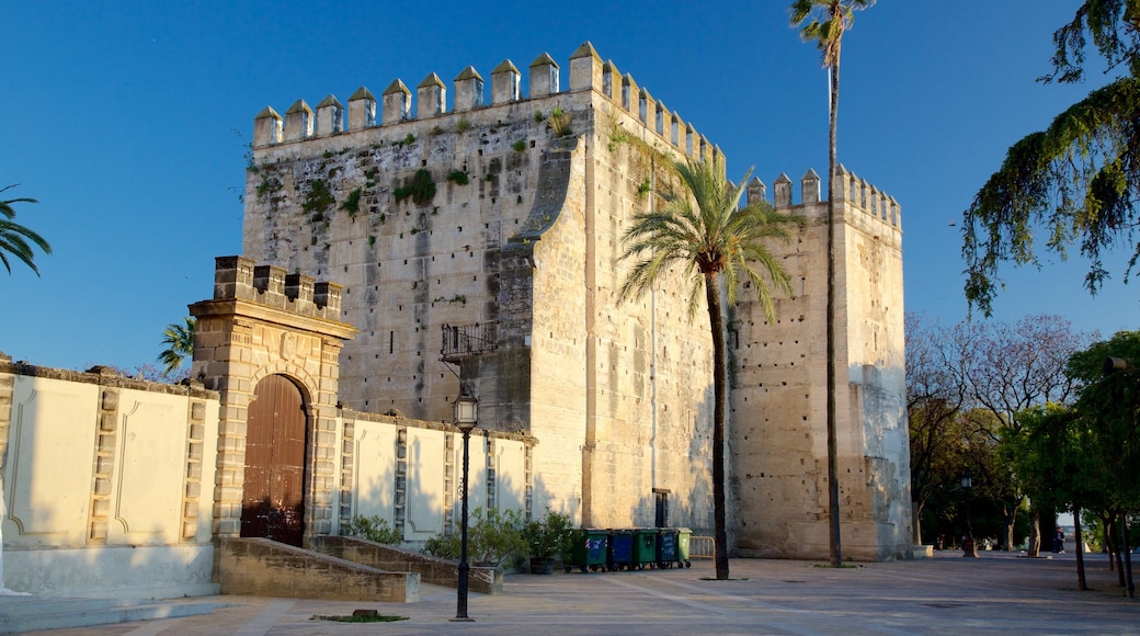 Alcazar Gardens featuring heritage elements, chateau or palace and street scenes