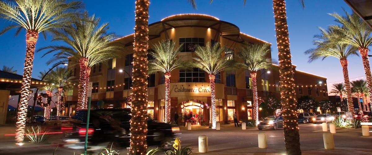 Scottsdale showing street scenes, night scenes and tropical scenes