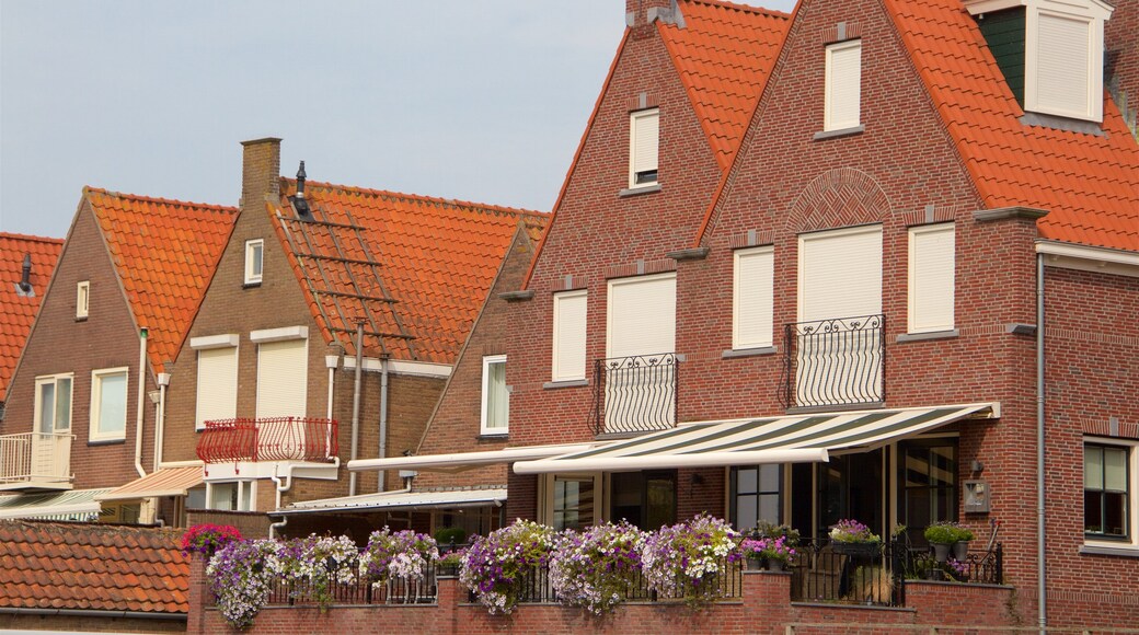 Volendam which includes a house