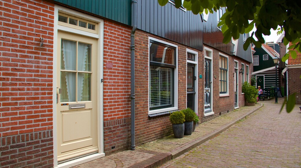 Volendam mostrando strade