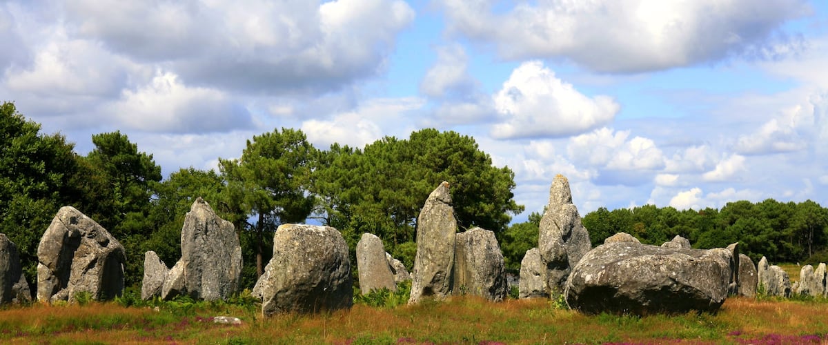 Carnac mettant en vedette scĂšnes tranquilles et patrimoine historique