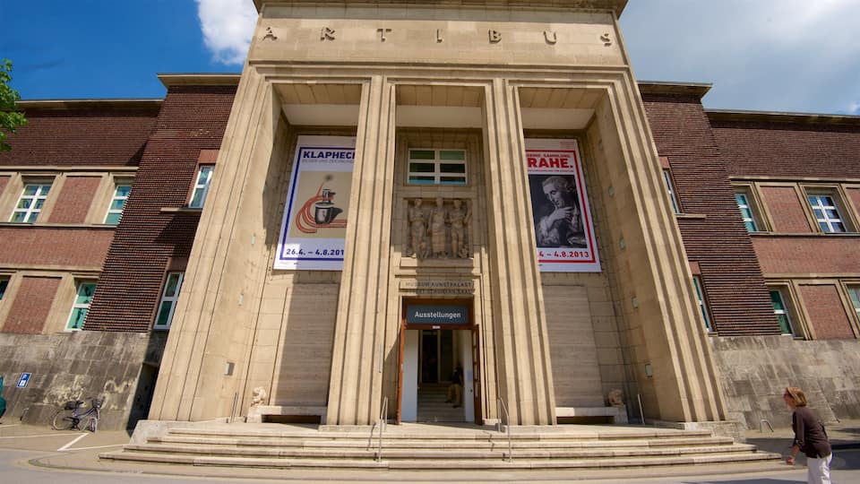 Museum Kunstpalast featuring heritage elements