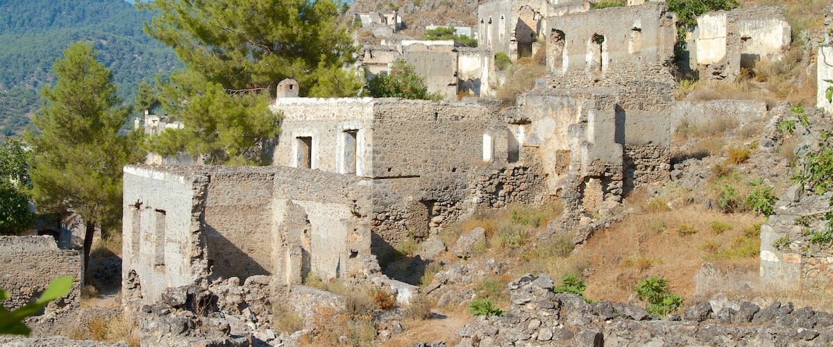 Kayaköy montrant ruine et patrimoine historique