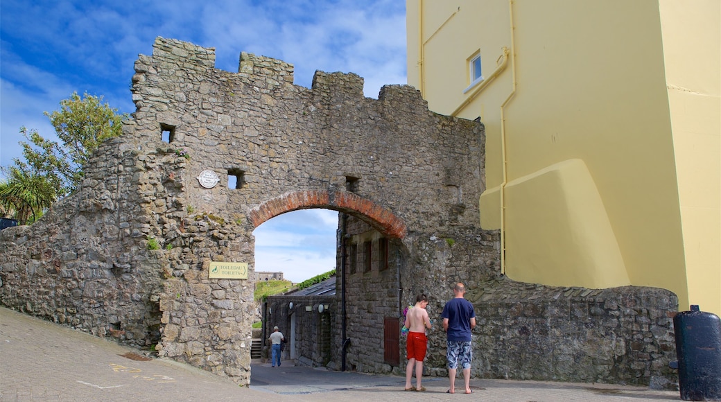 Tenby featuring heritage elements as well as a couple