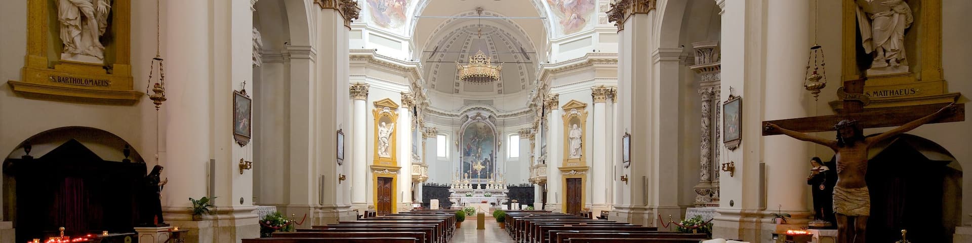 Cathedral of San Giovanni Battista which includes a church or cathedral, heritage architecture and interior views