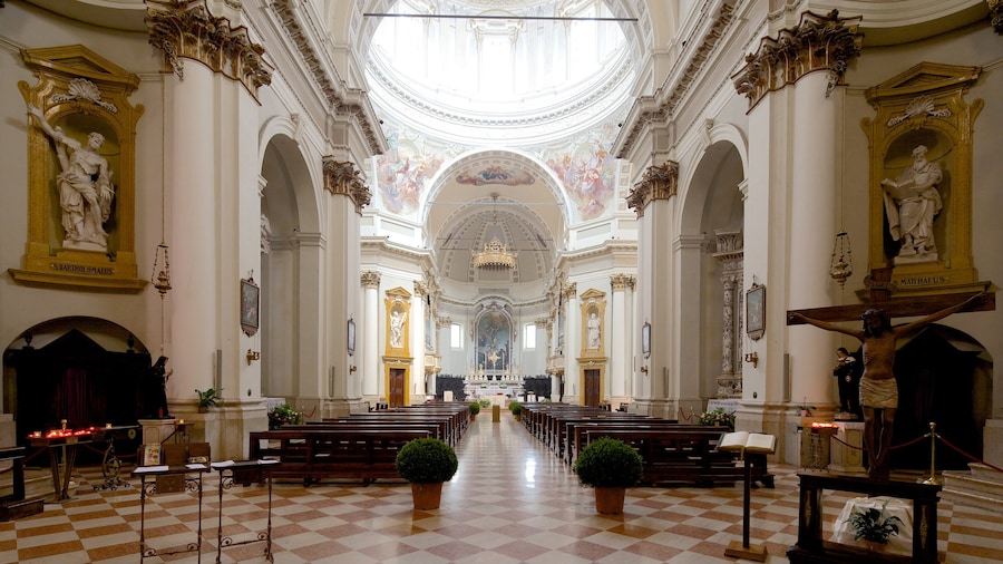 Cathedral of San Giovanni Battista which includes a church or cathedral, heritage architecture and interior views