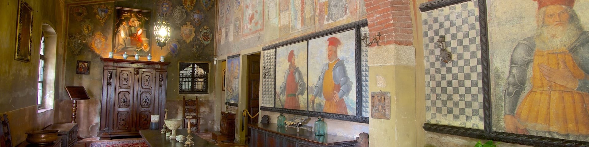 Lonato showing interior views, heritage elements and art