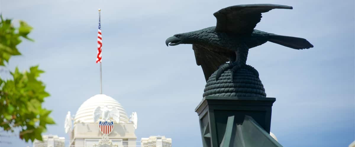 Salt Lake City featuring heritage architecture and a statue or sculpture