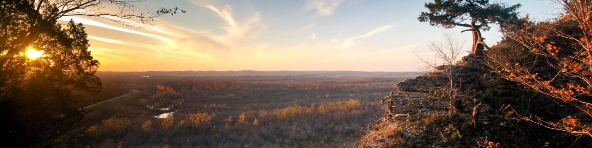 サザン イリノイ フィーチャー 森林, 夕焼け と 自然の風景