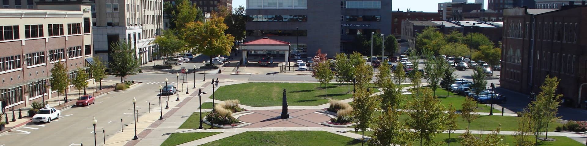 Decatur showing a park