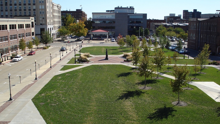 Decatur which includes a park
