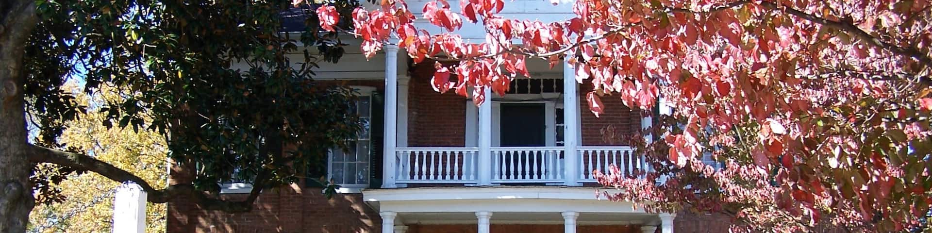 Southeast Illinois showing heritage architecture and a house
